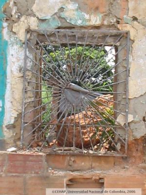 Casa en Ruinas en San Lorenzo Medellin
CEHAP 2006
Palabras clave: SECTOR SAN LORENZO MEDELLIN