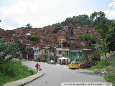 Algunas viviendas del sector San Lorenzo, Medellin
CEHAP 2006
Palabras clave: SECTOR SAN LORENZO MEDELLIN