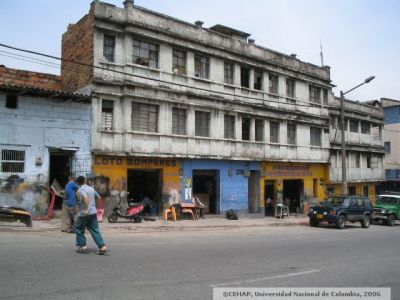 Inquilinatos y locales comerciales en el Sector de San Lorenzo de Medellin
CEHAP 2006
Palabras clave: SAN LORENZO MEDELLIN INQUILINATOS COMERCIO