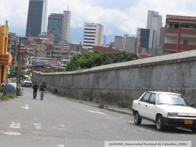 Calle del Sector de SAn Lorenzo de Medellin
CEHAP 2006
Palabras clave: SAN LORENZO MEDELLIN VIAS