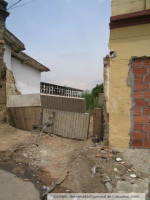 Demoliciones en el Sector de San Lorenzo
CEHAP 2006
Palabras clave: SAN LORENZO MEDELLIN MEJORAMIENTO