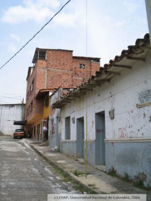 Viviendas tipicas deterioradas del Sector de San Lorenzo de Medellin
CEHAP 2006
Palabras clave: SAN LORENZO MEDELLIN