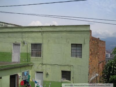 Viviendas del Sector de San Lorenzo de Medellin
CEHAP, 2006
Palabras clave: SAN LORENZO MEJORAMIENTO