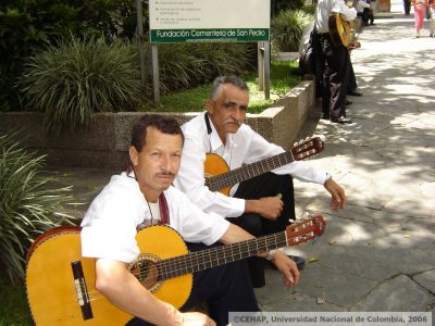 Musicos en el Museo Cementerio San Pedro
CEHAP
2006
Palabras clave: LOVAINA ACTIVIDAD ECONOMICA CEMENTERIOS CULTURA POPULAR