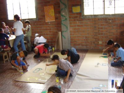 Niños pintando en Taller Lovaina, Medellin
CEHAP
2006
Palabras clave: TALLER LOVAINA