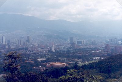 Panoramica del centro de Medellin desde el Cerro El Volador
