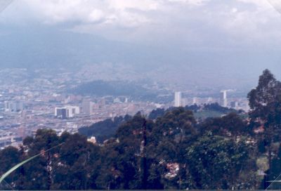 Panoramica del centro de Medellin desde el Cerro El Volador
Palabras clave: PANORAMICAS MEDELLIN