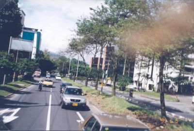 Transito vehicular en la avenida san juan
cehap 1999
Palabras clave: CALLES MEDELLIN