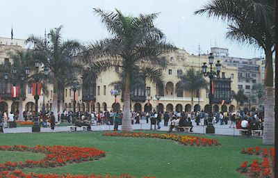 Parque en Lima - Peru
Cehap 2001
Palabras clave: PARQUES LIMA