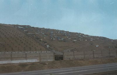 Lima en las afueras de la Ciudad
Cehap 2001

Palabras clave: LIMA