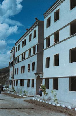 Edificio en Quito Ecuador
Cehap 2001
Palabras clave: ARQUITECTURA QUITO