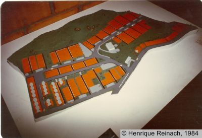 Maqueta del proyecto Vila Nova Cachoeirinha
Henrique Reinach, 1984
Palabras clave: Autoconstrucción Vivienda Sao Paulo Brasil