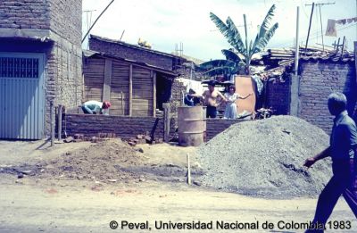 Obras de mejoramiento de viviendas
Peval, 1983
Palabras clave: Barrio El Poblado Cali Viviendas