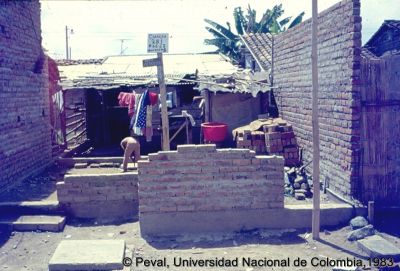 Obras de mejoramiento de viviendas
Peval, 1983
Palabras clave: Barrio El Poblado Cali Viviendas