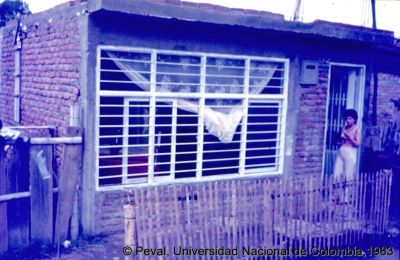 Vivienda en el Barrio El Poblado Cali
Peval, 1983
Palabras clave: Barrio El Poblado Cali Viviendas