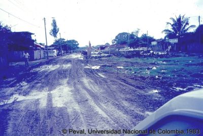 Inicios de obras del programa de construcción de vivienda en el Barrio El Vallado Cali
Peval, 1983
Palabras clave: Barrio el Vallado Cali Autoconstrucción Viviendas