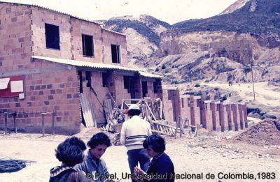 Participación de la comunidad en el proceso de construcción de viviendas
Peval, 1983
Palabras clave: Autoconstrucción Viviendas Marandua Bogota
