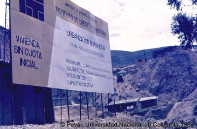 Valla publicitaria del plan de autoconstrucción Urbanización Marandúa Vivienda sin cuota inicial
Peval, 1983
Palabras clave: Autoconstrucción Viviendas Marandua Bogota