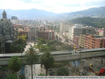 Plaza de Botero y Avenida León de Greiff en el Centro de Medellín
Cehap, 2015
Palabras clave: Tren Metropolitano Plaza Botero Medellín
