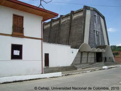 Edificio Religioso y Santuario de la Milagrosa de los Padres Vicentinos en el Municipio de Santa Rosa de Cabal en Risaralda, Colombia 
Cehap, 2010
Palabras clave: IGLESIAS ARQUITECTURA TRADICIONAL PATRIMONIO