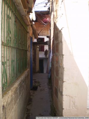 Circulación y acceso a viviendas en el Barrio La Iguaná
CEHAP, 2008
Palabras clave: Barrio La Iguaná Medellín Vivienda