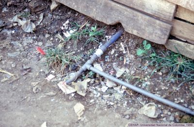 Abastecimiento de agua en viviendas precarias Barrio Moravia, 1988
Gilberto Arango, 1988
CEHAP
Palabras clave: BARRIO MORAVIA MEJORAMIENTO BARRIAL 1988