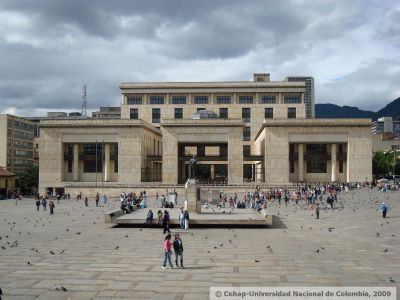 Plaza de Bolivar - Centro de Bogota
CEHAP, 2009
Palabras clave: PLAZAS BOGOTA