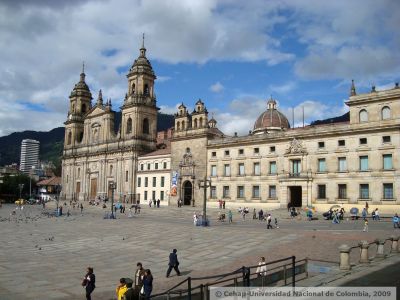 Plaza de Bolivar - Centro de Bogota
CEHAP, 2009
Palabras clave: PLAZAS BOGOTA