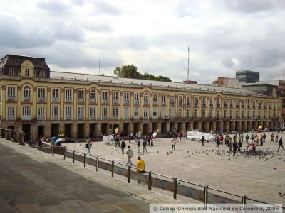 Marcha de personas desplazadas en la plaza de Bolivar en Bogota
Cehap, 2009
Palabras clave: PROTESTAS BOGOTA