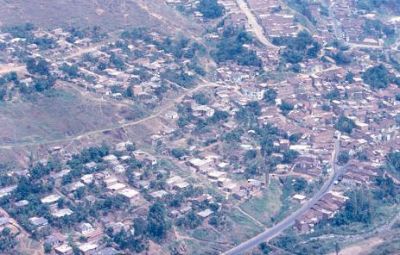 Vista aerea de viviendas en Villatina
CEHAP, 1987
Palabras clave: VIVIENDA VILLATINA