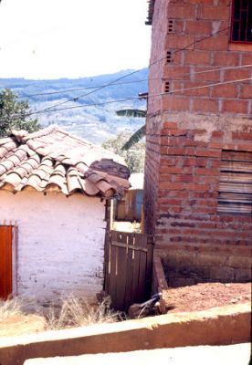 Viviendas sector villatina
CEHAP-1987
Palabras clave: VIVIENDA VILLATINA