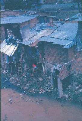 viviendas en peligro de inundacion en La Iguana
cehap-1987, AT-PHP
Palabras clave: DESASTRES LA IGUANA INUNDACION VIVIENDAS