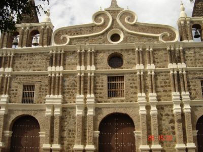 Parte frontal del Templo de Santa Barbara en Santa fe Antioquia
2005
Palabras clave: IGLESIAS SANTAFE DE ANTIOQUIA