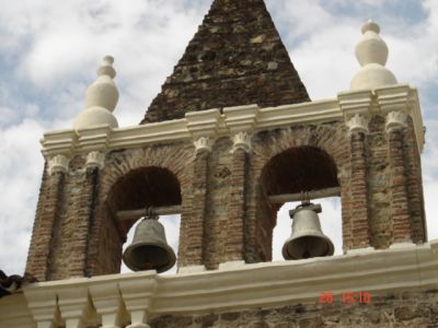 Detalle de cúpula del templo Santa Barbara de Santa fe de Antioquia
2005
Palabras clave: IGLESIAS SANTAFE DE ANTIOQUIA