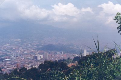 Panoramica del centro de Medellin
CRAI 1999 
Palabras clave: CENTRO MEDELLIN