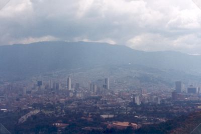 Panoramica del centro de Medellin
CRAI 1999
Palabras clave: CENTRO MEDELLIN