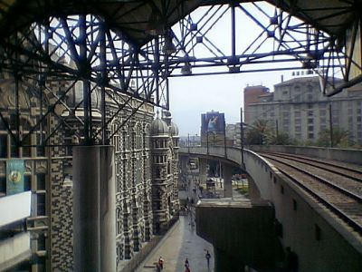 Palacio de la cultura desde el metro
2004
Palabras clave: PARQUE BOLIVAR