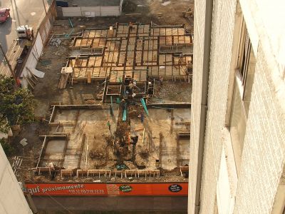 Proceso de construccion de muros estructurales en la urbanizacion Paseo de Sevilla
2004, Luis Fernando González
Palabras clave: CONSTRUCCION VIS VIVIENDA MEDELLIN VIVIENDA EN ALTURA
