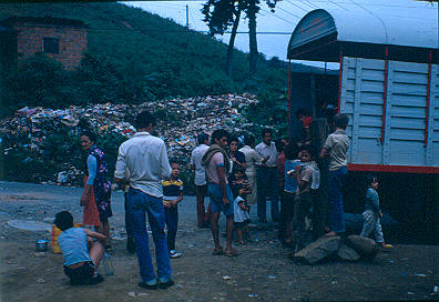 Aprovisionamiento de agua Los Caunces
Cehap 1982




Palabras clave: BARRIO LOS CAUNCES SERVICIOS PUBLICOS MEDELLIN