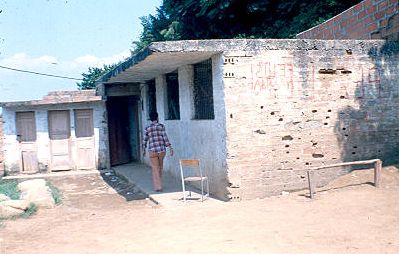 Vivienda Escuela del barrio Los Caunces
CEHAP 1982




Palabras clave: BARRIO LOS CAUNCES MEDELLIN