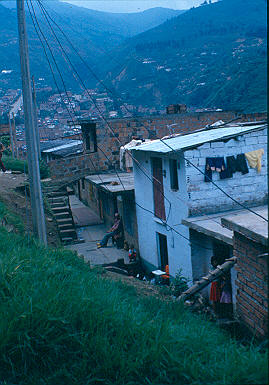 Fachada de viviendas los Caunces 
Cehap 1982




Palabras clave: BARRIO LOS CAUNCES MEDELLIN
