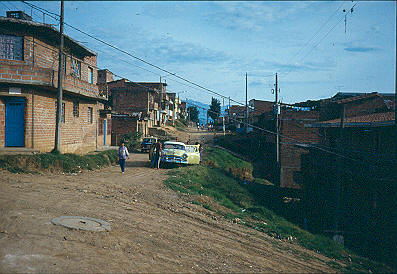 Calle sin pavimentar Barrio Comuna Nororiental
Cehap 1982




Palabras clave: BARRIO COMUNA NORORIENTAL