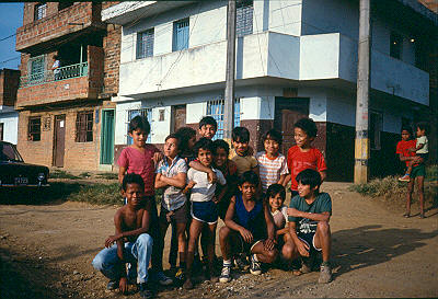 Los ninos de la Comuna Nororiental
Cehap 1982




Palabras clave: BARRIO COMUNA NORORIENTAL