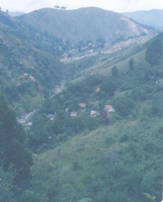 Panoramica Quebrada Barrio La iguana y porvenir
CEHAP 1988




Palabras clave: ZONA DE RIESGO BARRIO LA IGUANA