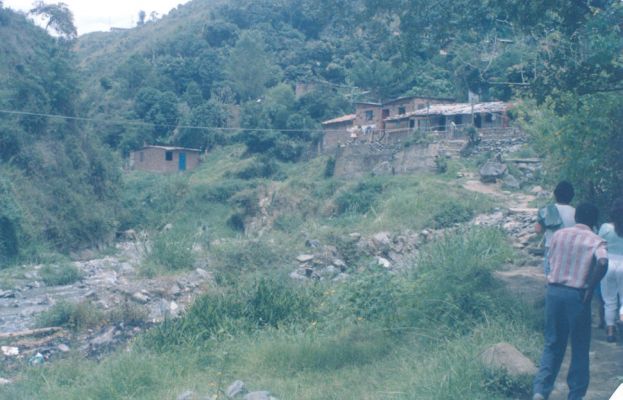 Zona los chorros Barrio La iguana
Cehap 1988




Palabras clave: ZONA DE ALTO RIESGO BARRIO LA IGUANA