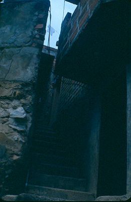 Escaleras en pendiente Los Caunces
Cehap 1982




Palabras clave: BARRIO LOS CAUNCES MEDELLIN