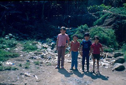 Ninos habitantes barrio Los Caunces
Cehap 1982




Palabras clave: BARRIO LOS CAUNCES MEDELLIN