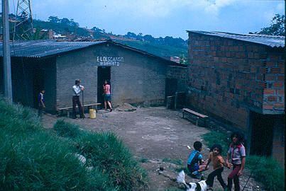 Iglesia Los Caunces Medellin
CEHAP 1982




Palabras clave: BARRIO LOS CAUNCES MEDELLIN