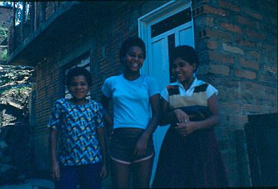 Ninos habitantes del barrio Los Caunces
Cehap 1982




Palabras clave: BARRIO LOS CAUNCES MEDELLIN