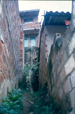 Callejon Los Caunces
Cehap 1982




Palabras clave: BARRIO LOS CAUNCES MEDELLIN
